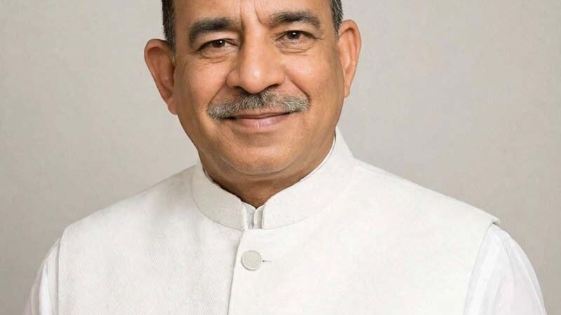 मिशन 2027 की तैयारी में जुटी आम आदमी पार्टी, संजय क्षेत्री बने महानगर अध्यक्ष