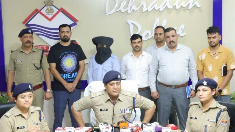 रायपुर ब्लाइंड मर्डर का 12 घंटे में खुलासा, घर में काम करने वाला नौकर निकला हत्यारोपी