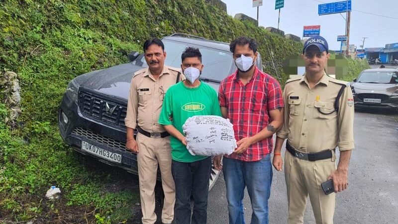 स्कार्पियो से 1.034 किलो डोडा पोस्त की तस्करी, टिहरी पुलिस ने दो अभियुक्त दबोचे