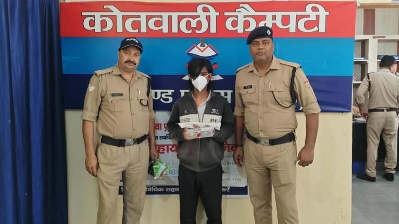 कैम्पटी में 10 लाख की ज्वैलरी चोरी का 8 घंटे में खुलासा, शत-प्रतिशत माल बरामद; अभियुक्त गिरफ्तार