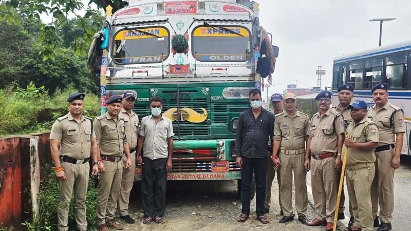 हरिद्वार पुलिस का बड़ा प्रहार, 35 लाख का चोरी हुआ 12 टायरा ट्रक बरामद