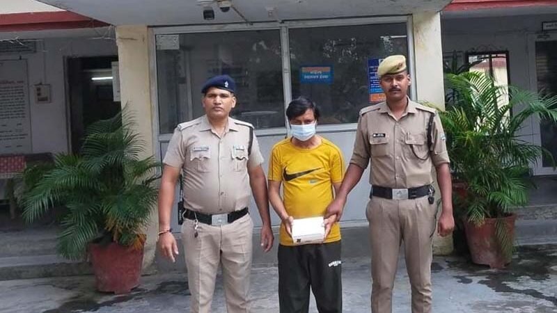 पुताई के दौरान घर में देखी ज्वैलरी, बनाई चोरी की योजना; दून पुलिस ने आरोपी को दबोचा, ₹10 लाख की ज्वैलरी बरामद