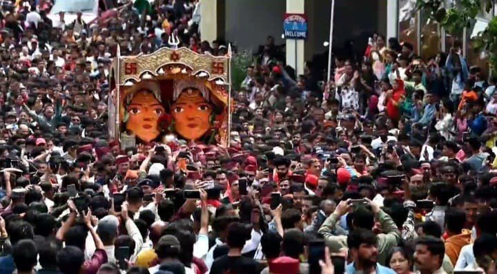 माँ श्री नन्दा सुनंदा की ऐतिहासिक शोभायात्रा निकाल कर दी विदाई