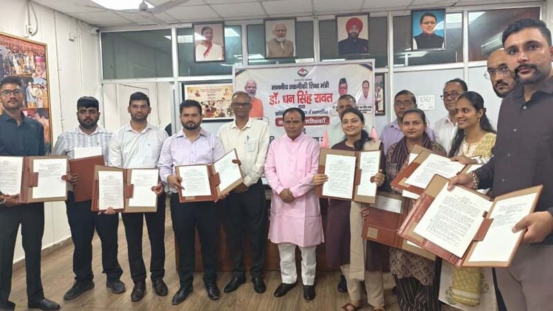 प्राविधिक शिक्षा विभाग को मिले 9 कर्मशाला अधीक्षक, डॉ. धन सिंह रावत ने वितरित किए नियुक्ति पत्र