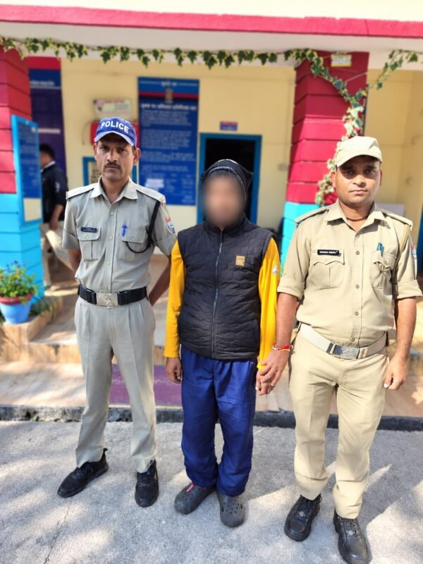 पत्नी को आत्महत्या के लिए उकसाने के आरोप में पति गिरफ्तार, न्यायिक अभिरक्षा में जेल भेजा