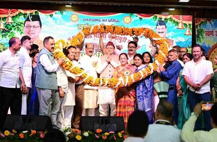 नरेंद्रनगर में 50वें कुंजापुरी मेले का भव्य शुभारंभ, मुख्यमंत्री धामी ने किया ध्वजारोहण