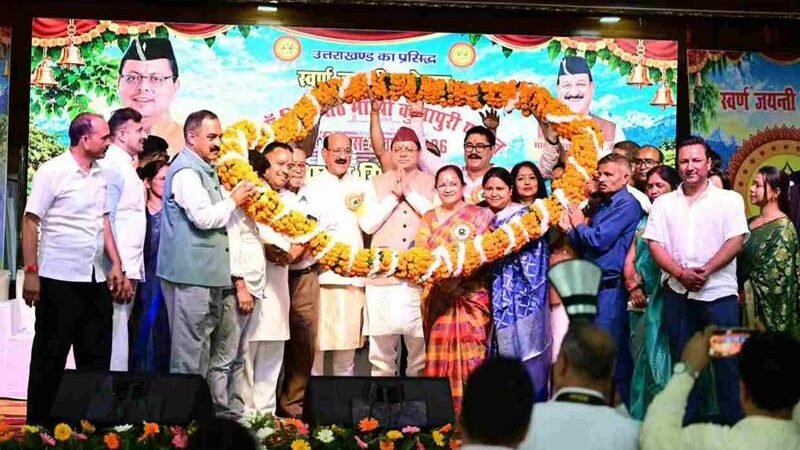 नरेंद्रनगर में 50वें कुंजापुरी मेले का भव्य शुभारंभ, मुख्यमंत्री धामी ने किया ध्वजारोहण