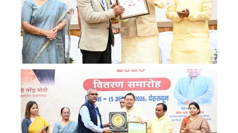 मेधावी विद्यार्थी उत्तराखंड के उज्ज्वल भविष्य के आधार स्तंभ: मुख्यमंत्री धामी