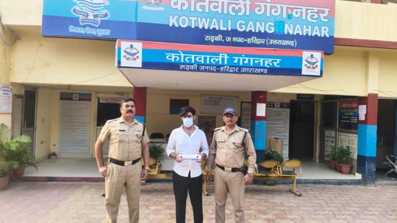 हत्या की कोशिश के मुकदमे में फरार चल रहा वांछित आरोपी गिरफ्तार, तमंचा-कारतूस बरामद