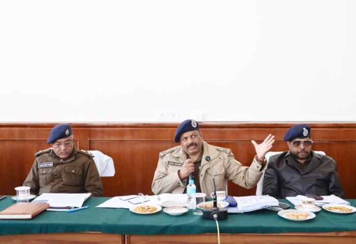 आईजी निलेश आनंद भरणे और राजीव स्वरूप ने विधानसभा सत्र की सुरक्षा व्यवस्था का लिया जायजा, पुलिस बल को दिए निर्देश