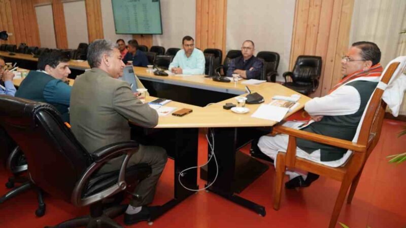 संस्कृत ग्रामों में वर्षभर हों संस्कृत आधारित गतिविधियां, धार्मिक स्थलों पर बढ़े संस्कृत का प्रचार: मुख्यमंत्री