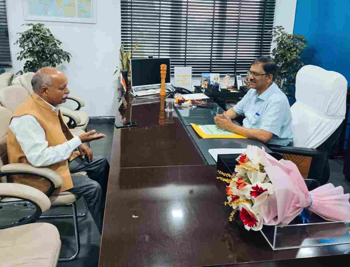 सरकारी विभागों पर ₹1300 करोड़ बकाया, फिर भी बिजली कनेक्शन काटने से क्यों बच रहा यूपीसीएल?