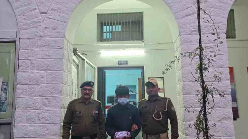 चकराता पुलिस ने 448.5 ग्राम चरस के साथ 21 वर्षीय युवक को किया गिरफ्तार