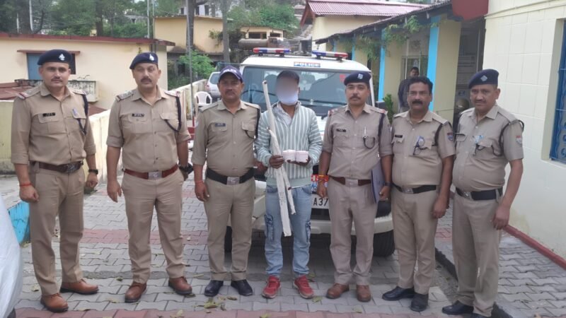 10 हजार रुपये के विवाद में साथी की हत्या, कर्णप्रयाग पुलिस ने 24 घंटे के भीतर आरोपी को दबोचा