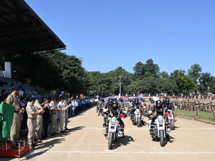 ‘मेरी शुरुआत खुद से’ का संदेश लेकर गुजरात रवाना हुआ उत्तराखण्ड पुलिस का 12 सदस्यीय मोटरसाइकिल दल