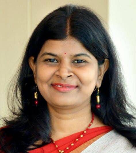 नामांतरण मामलों के निस्तारण में देरी बर्दाश्त नहीं, समयबद्ध न्याय सुनिश्चित करें अधिकारी : रंजना राजगुरु