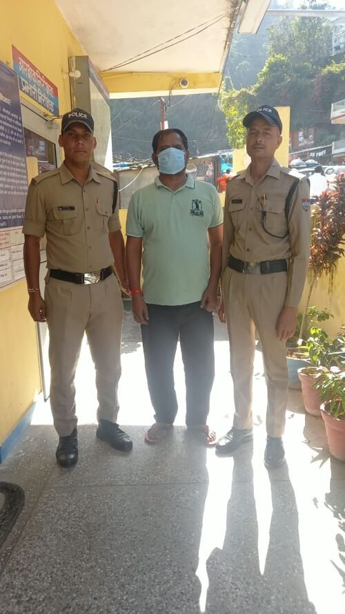 13 साल से फरार ₹1,000 का इनामी अभियुक्त हरियाणा से गिरफ्तार, टिहरी पुलिस की कार्रवाई