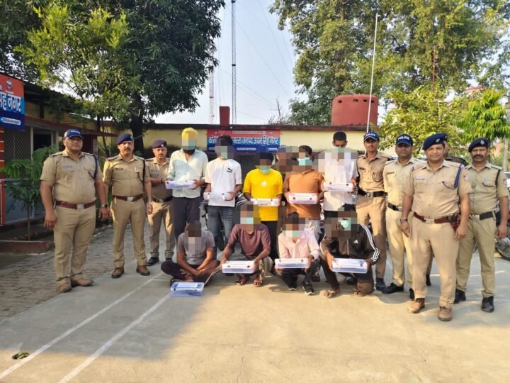 ऑपरेशन सफाया’, 10 तमंचों के साथ 10 गिरफ्तार; 350 लीटर कच्ची शराब बरामद